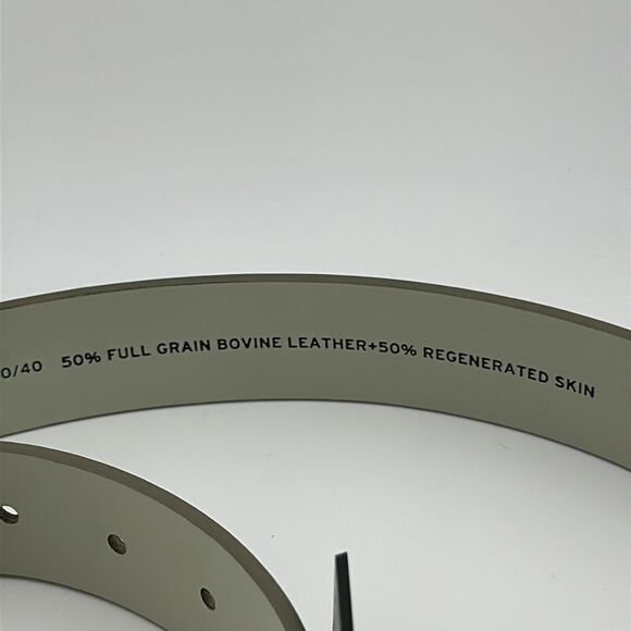 Brand New Levi’s Go Easy on your beautiful self leather belt sz 40 - Picture 4 of 4